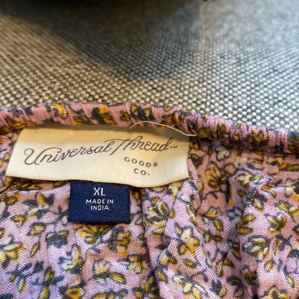 Universal Thread dress. - Picture 2 of 3
